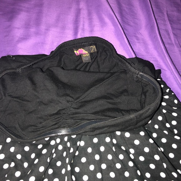 Forever 21 - Picture 2 of 2